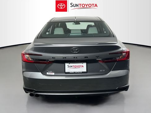 New 2026 Toyota Camry SE FWD image 5