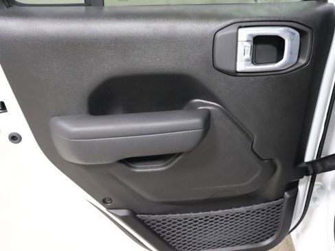 New 2026 Jeep Gladiator Sport image 12