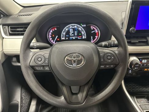 Used 2023 Toyota RAV4 XLE w/ Convenience Package FWD image 13
