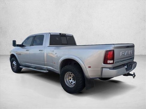 Used 2018 RAM 3500 Laramie Longhorn image 5
