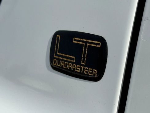 Used 2003 Chevrolet Suburban 2500 LT w/ LT Preferred Equipment Group AWD/4WD image 12