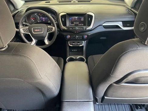 Used 2022 GMC Terrain SLE w/ Driver Convenience Package FWD image 15
