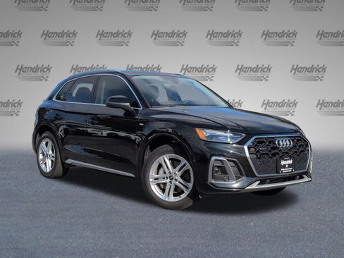 Used 2021 Audi Q5 e Premium Plus w/ Premium Plus Package image 2