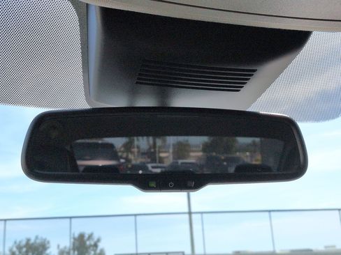 Used 2020 Nissan Sentra SR w/ Premium Package image 26