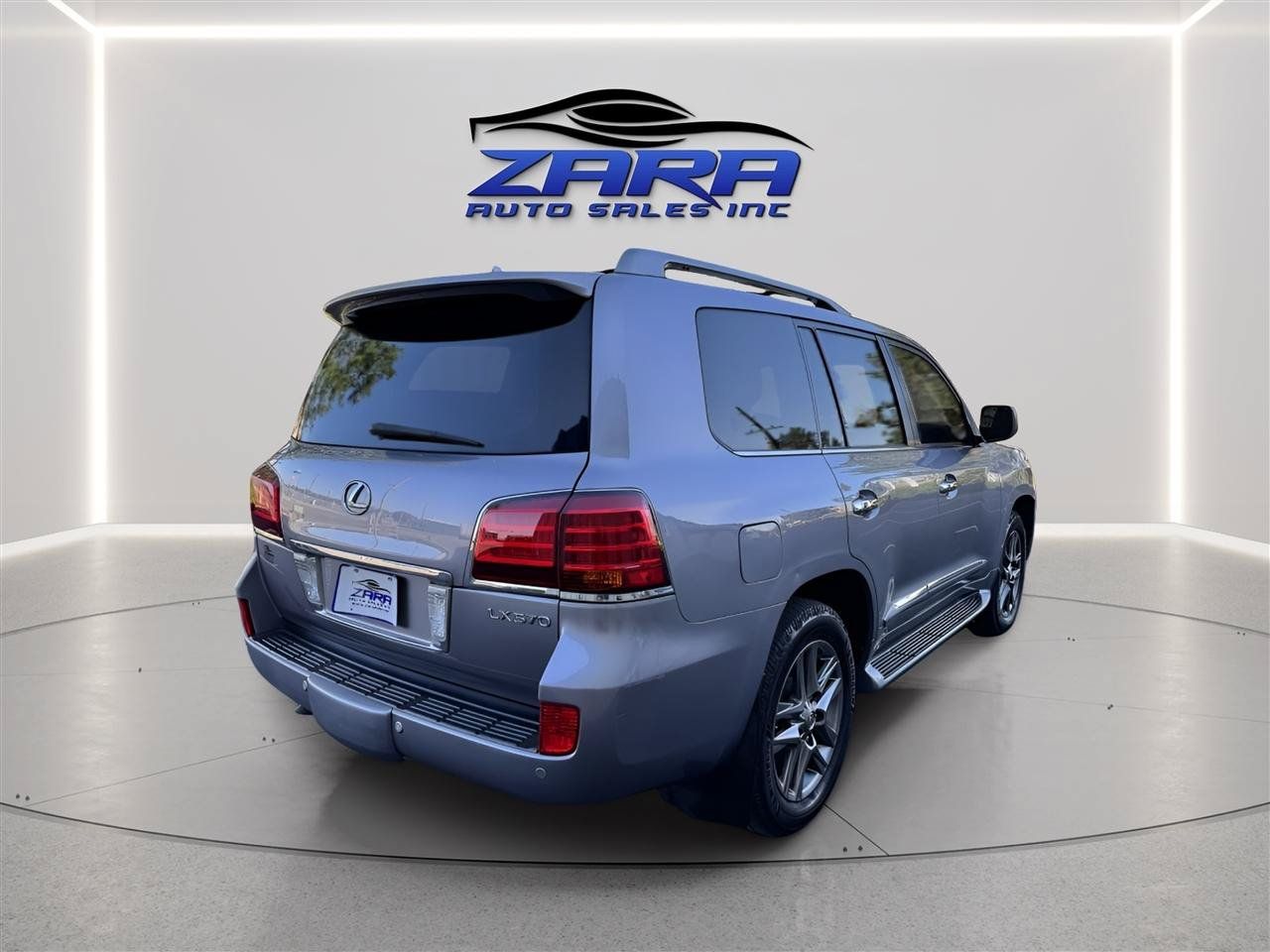 Used 2011 Lexus LX 570 4WD w/ Luxury Pkg image 6