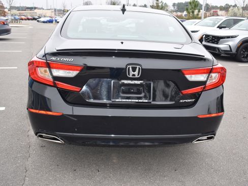 Used 2022 Honda Accord Sport image 8