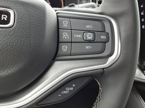 New 2026 Jeep Grand Wagoneer Limited AWD/4WD image 26