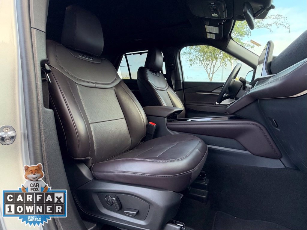 Used 2025 Ford Explorer Platinum RWD image 21