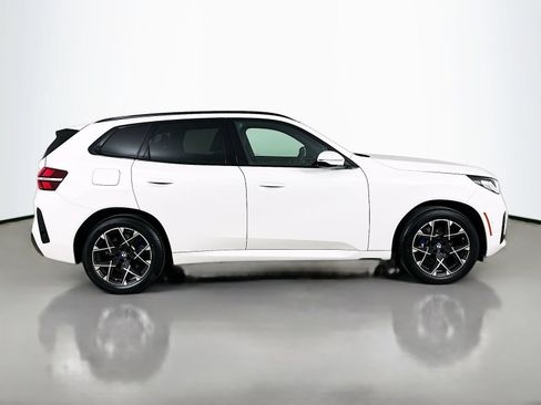 Used 2025 BMW X3 xDrive30i w/ Premium Package AWD/4WD image 4