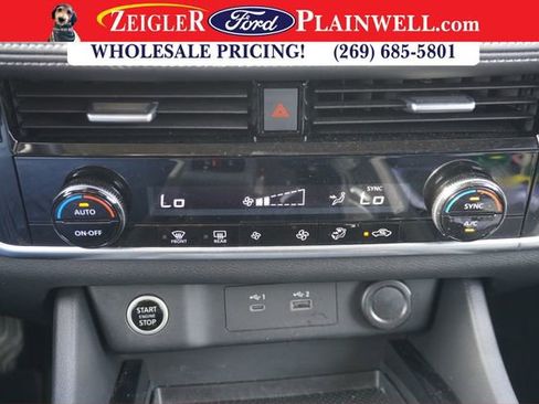 Used 2022 Nissan Rogue SV image 19