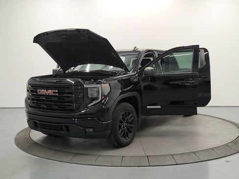 Used 2024 GMC Sierra 1500 Elevation AWD/4WD image 12
