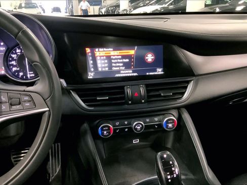 Used 2019 Alfa Romeo Giulia Ti Sport w/ Quick Order Package 22U Sport image 6