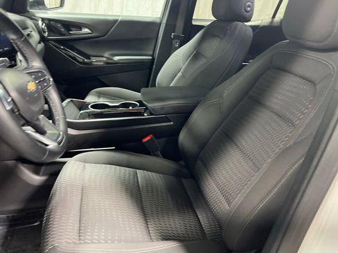 Used 2025 Chevrolet Equinox LT FWD image 20