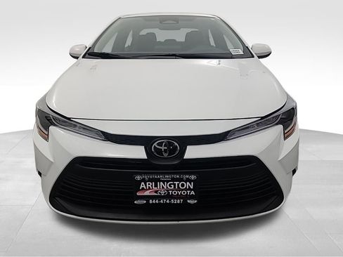 Used 2025 Toyota Corolla LE image 10
