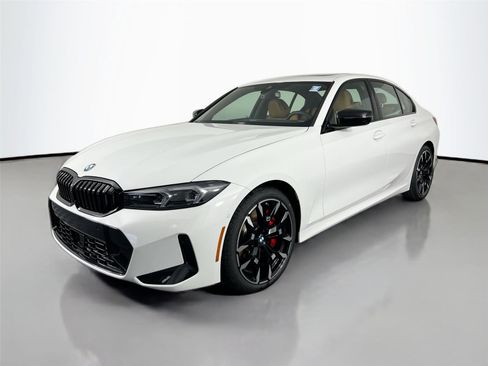 New 2026 BMW 330i xDrive Sedan w/ M Sport Package image 2
