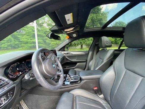 Used 2023 BMW X4 xDrive30i w/ M Sport Package AWD/4WD image 11