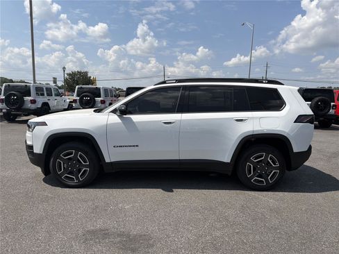 New 2026 Jeep Cherokee Laredo AWD/4WD image 9