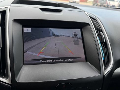 Used 2020 Ford Edge SEL FWD image 32