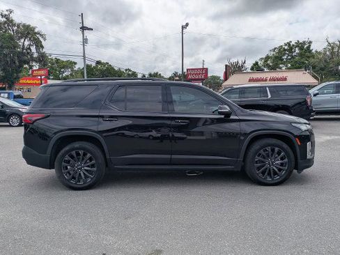 Used 2023 Chevrolet Traverse RS FWD image 9