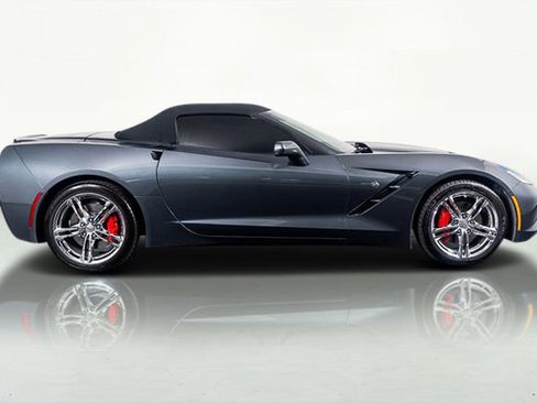 Used 2017 Chevrolet Corvette Stingray Convertible w/ 2LT Preferred Equipment Group image 5