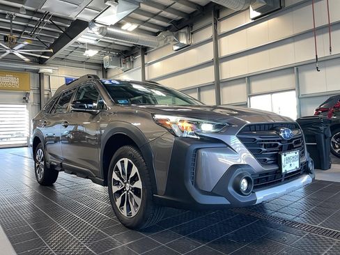 Used 2024 Subaru Outback Limited image 1