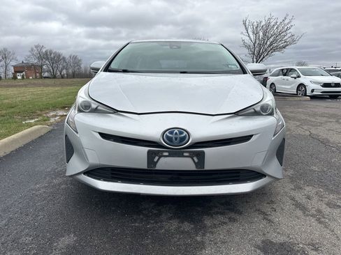 Used 2017 Toyota Prius Two w/ Carpet Mat Package image 2