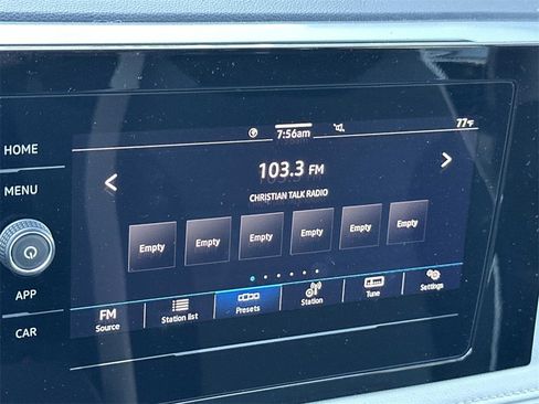 New 2025 Volkswagen Taos SE image 25