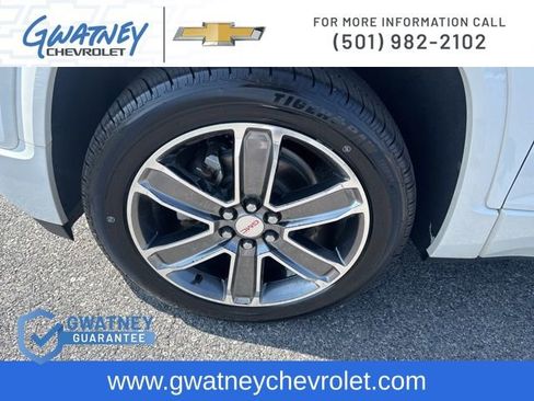 Used 2019 GMC Acadia Denali w/ Technology Package FWD image 9