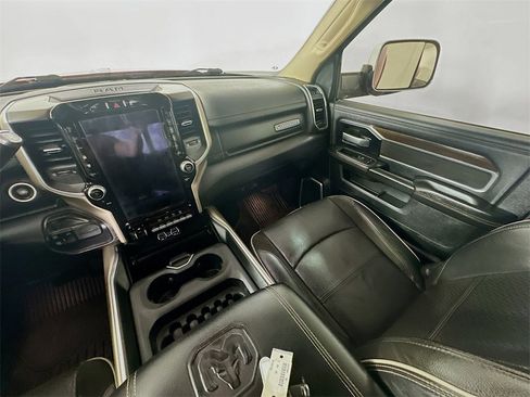 Used 2022 RAM 3500 Laramie image 11