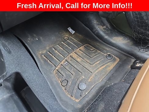 Used 2020 Jeep Wrangler Unlimited Sahara AWD/4WD image 15