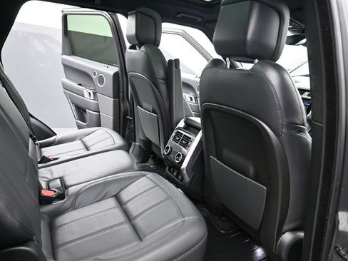 Used 2018 Land Rover Range Rover Sport HSE AWD/4WD image 18