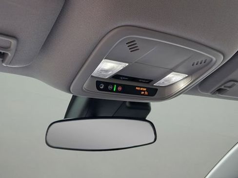 Used 2025 Chevrolet Malibu RS image 27