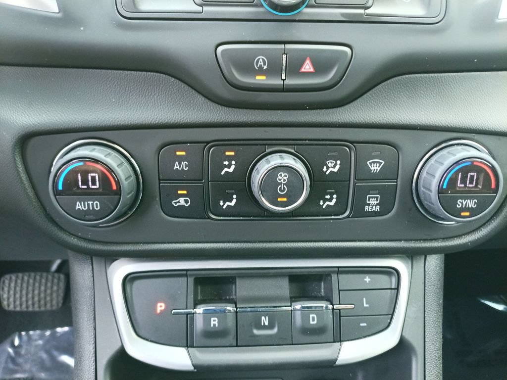 Used 2022 GMC Terrain SLE w/ Driver Convenience Package AWD/4WD image 25