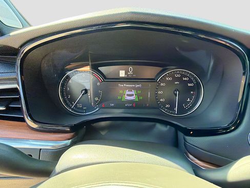 Used 2021 Cadillac XT5 Premium Luxury image 38