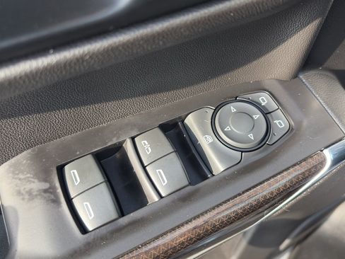 Used 2020 Chevrolet Silverado 1500 LT w/ All-Star Edition AWD/4WD image 25