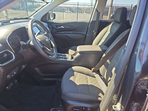 Used 2018 Chevrolet Equinox LT image 9