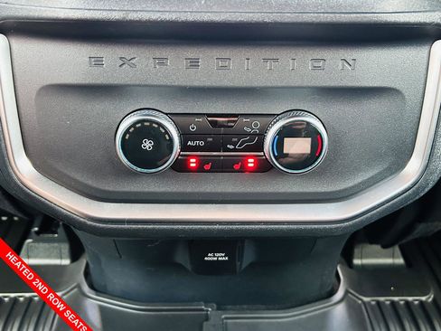 Used 2025 Ford Expedition Max Platinum w/ Stealth Performance Package AWD/4WD image 8