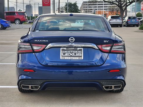Used 2022 Nissan Maxima SV w/ Floor Mat Group image 6
