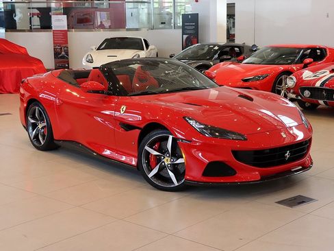 Certified 2022 Ferrari Portofino M image 7