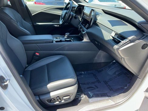 Certified 2025 Lexus RX 350 Premium w/ Accessory Package (Z1) FWD image 13