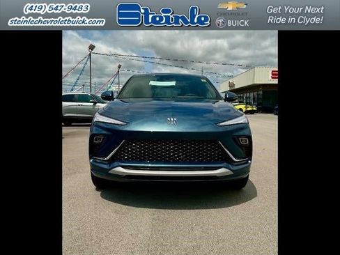 Used 2024 Buick Envista Avenir image 2