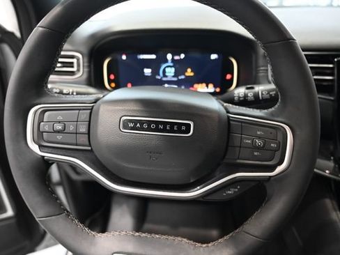 Used 2022 Jeep Wagoneer Series I AWD/4WD image 25