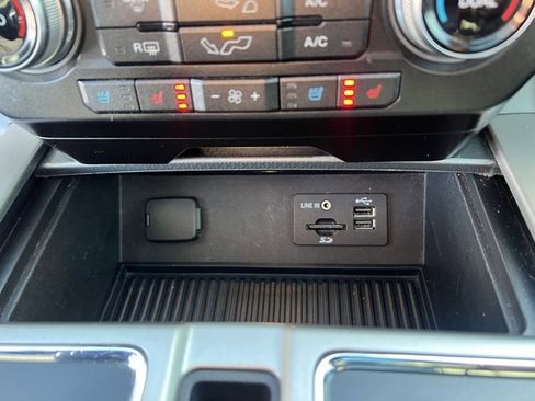 Used 2015 Ford F150 Lariat w/ Equipment Group 501A Mid image 5