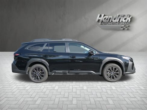 Certified 2025 Subaru Outback Onyx Edition AWD/4WD image 10