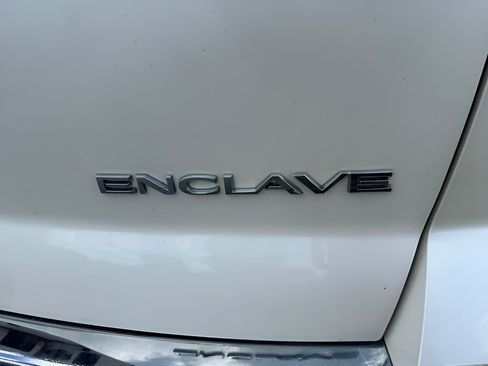 Used 2014 Buick Enclave Premium FWD image 10