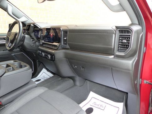 Used 2024 Chevrolet Silverado 1500 RST AWD/4WD image 40