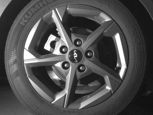 Used 2025 Kia K4 LXS image 15