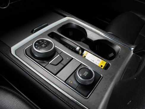 Used 2021 Ford Expedition XLT image 10