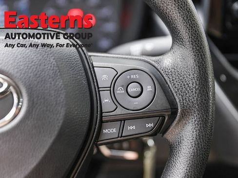 Used 2025 Toyota Corolla LE FWD image 15