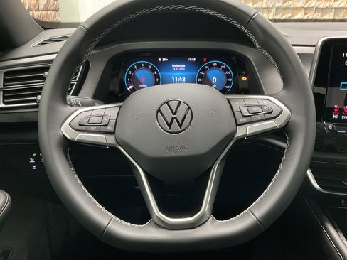 New 2026 Volkswagen Atlas Cross Sport SE AWD/4WD image 15